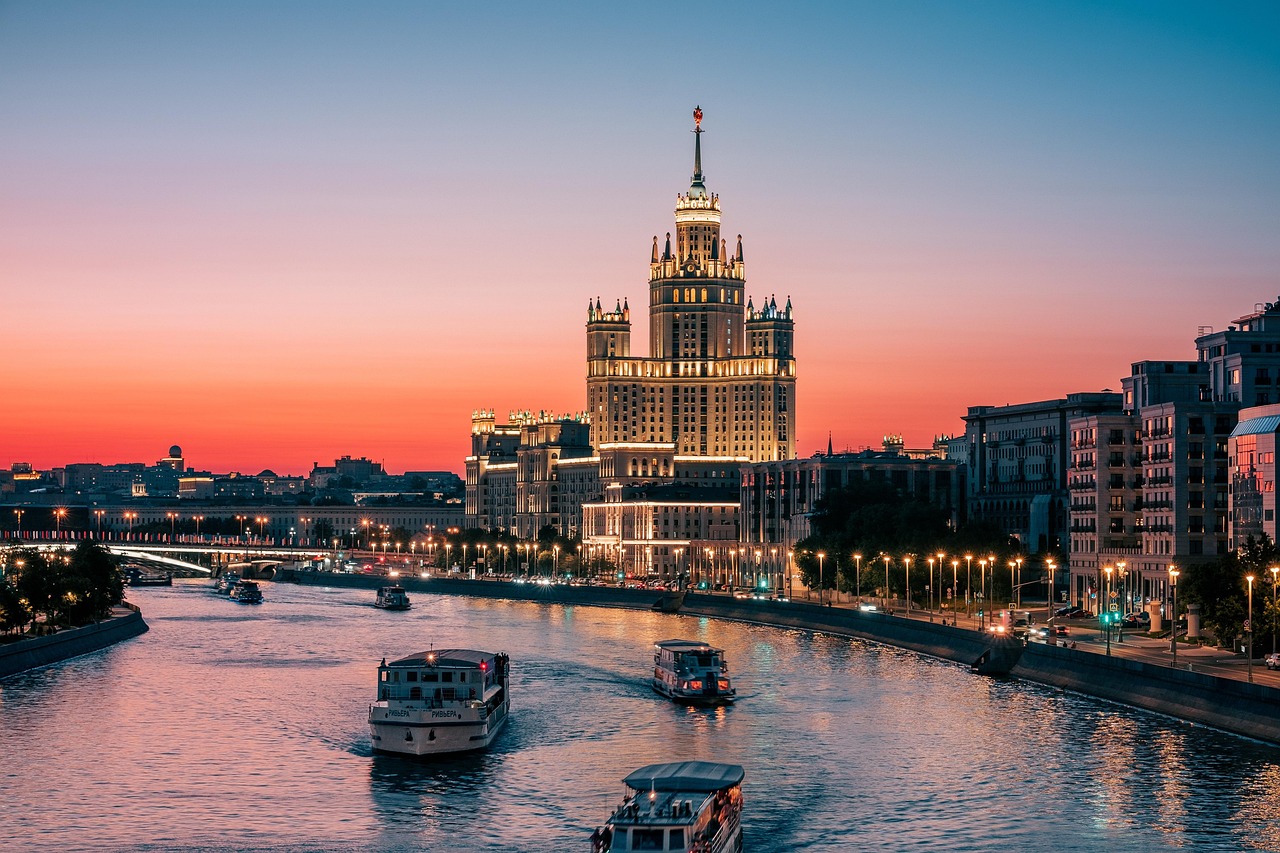 mobile-01 sunset, moscow, city, twilight, dusk, cityscape, skyline, urban, skyscrapers, city lights, golden hour, urban landscape, nature, sunset photography, russia